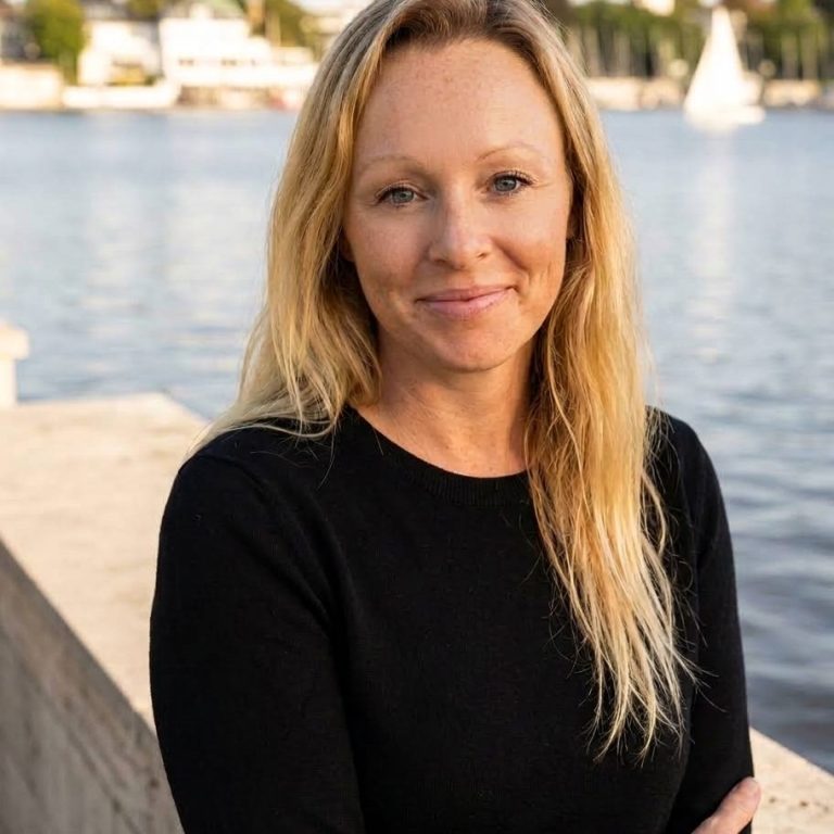 Jennifer Grasshoff, Verlegerin JLC Publishing, Autorin, Mutter und so vieles mehr.